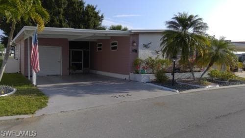 304 Crampton LN NORTH FORT MYERS, FL 33903