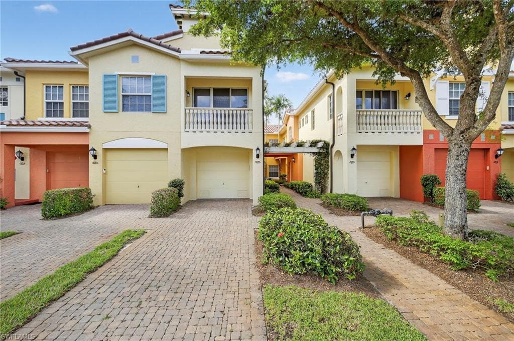 8625 Via Rapallo DR 203 ESTERO, FL 33928
