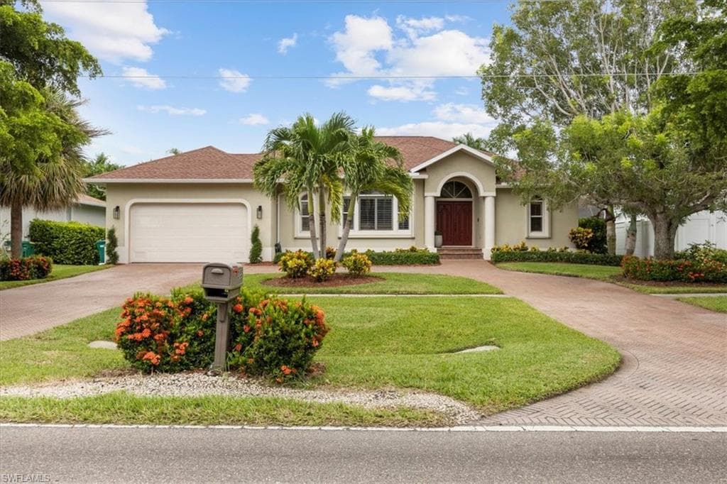 255 Bald Eagle DR MARCO ISLAND, FL 34145