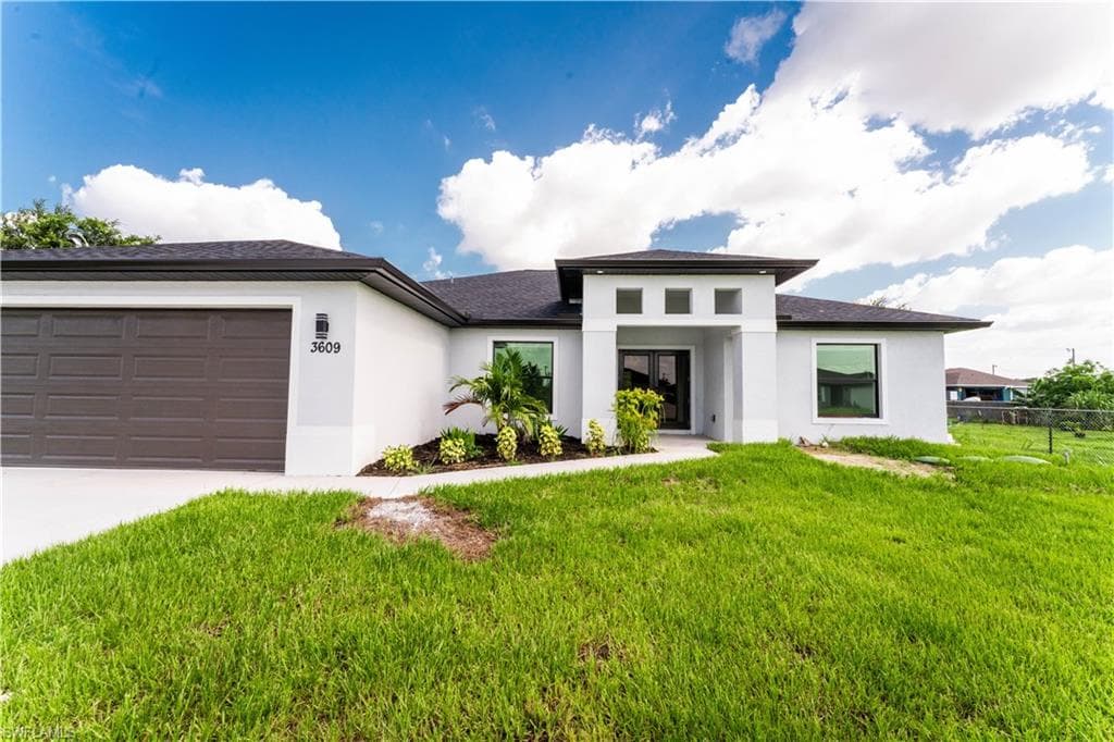 1006 Congress AVE LEHIGH ACRES, FL 33972