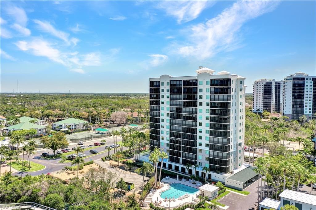 430 Cove Tower DR 403 NAPLES, FL 34110