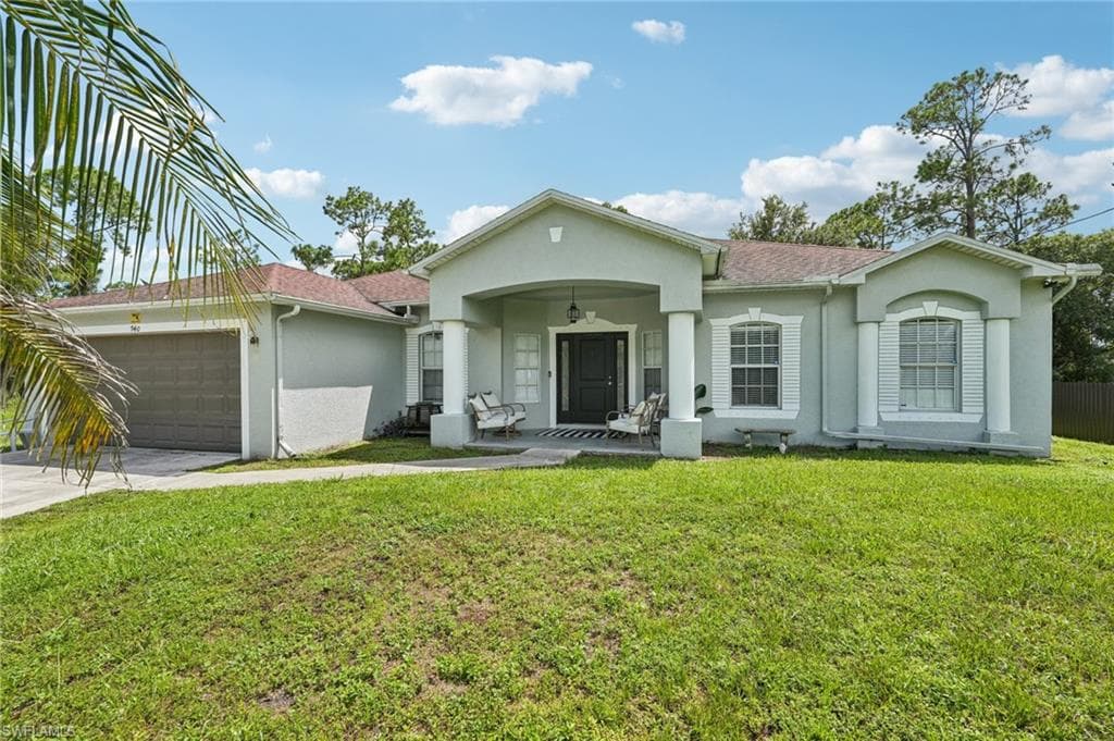 940 Brainard ST E LEHIGH ACRES, FL 33974