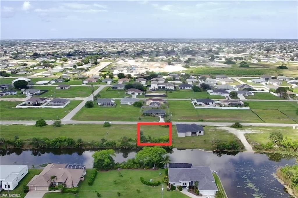 1121 NE 5th PL CAPE CORAL, FL 33909