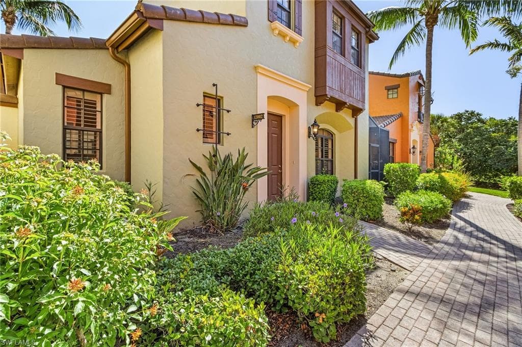 9118 Chula Vista ST 12002 NAPLES, FL 34113