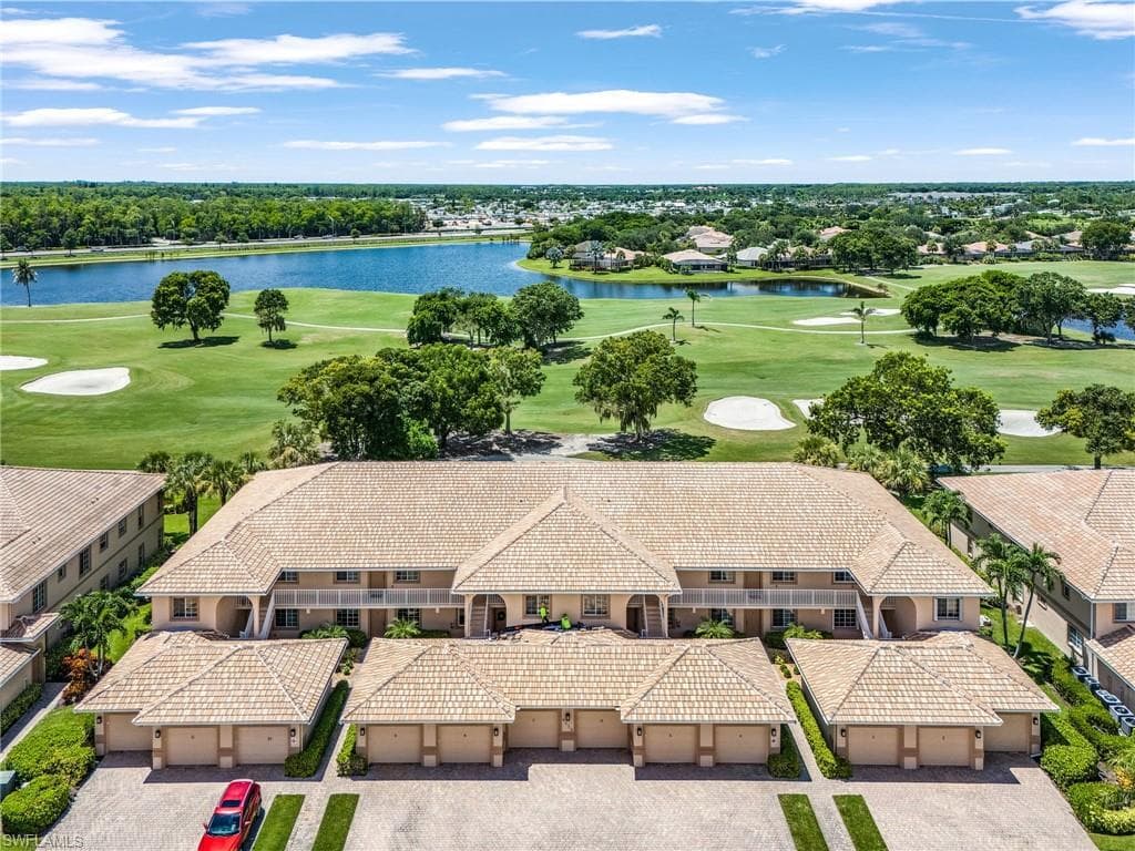 9113 Michael CIR 7 NAPLES, FL 34113