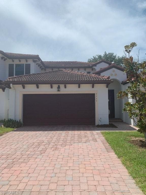 7757 Bristol CIR NAPLES, FL 34120