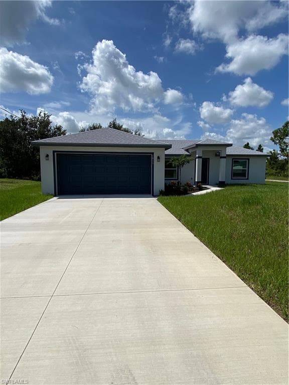 2819 31st ST W LEHIGH ACRES, FL 33971