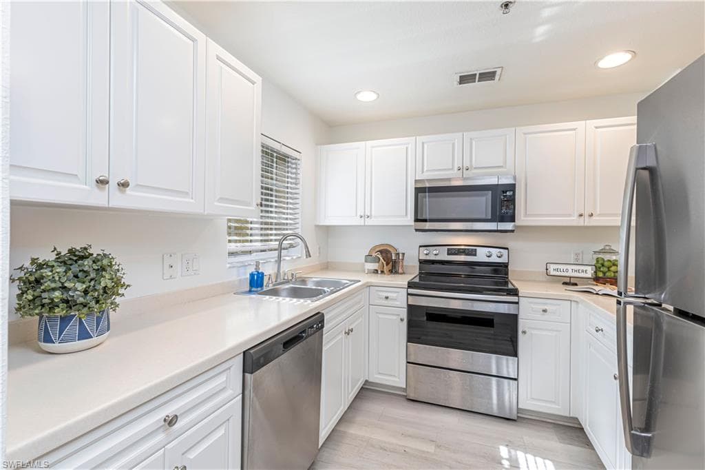 9440 Ivy Brook RUN 503 FORT MYERS, FL 33913