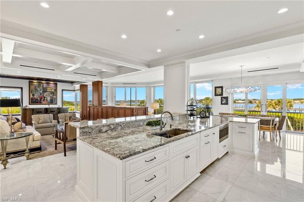 1520 STAR POINT LN 4-401 NAPLES, FL 34112