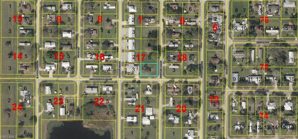 901 Meadowbrook AVE MOORE HAVEN, FL 33471
