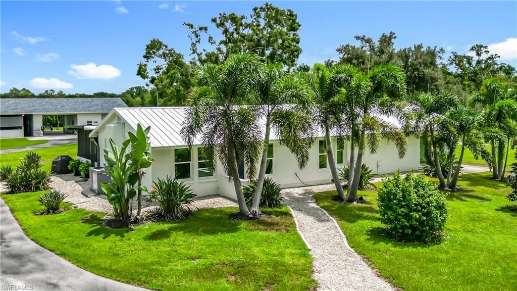 16032 Winburn DR SARASOTA, FL 34240