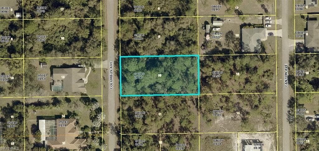 104 Columbus AVE LEHIGH ACRES, FL 33936