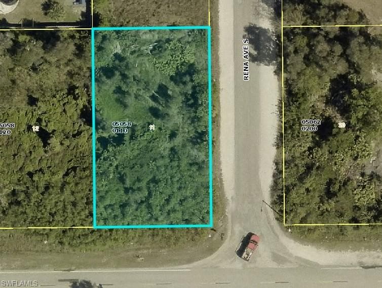 3302 40th ST SW LEHIGH ACRES, FL 33976