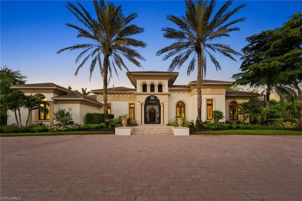 6489 Highcroft DR NAPLES, FL 34119