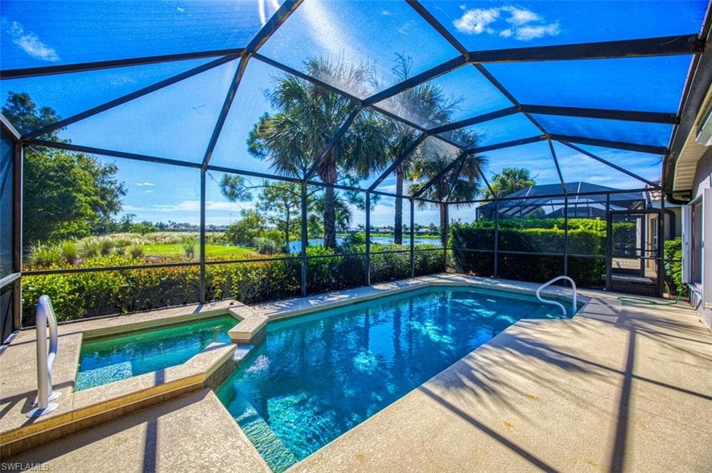 10053 Oakhurst WAY FORT MYERS, FL 33913