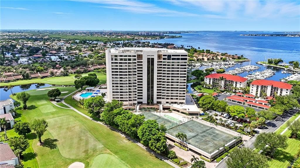 5260 S Landings DR 506 FORT MYERS, FL 33919