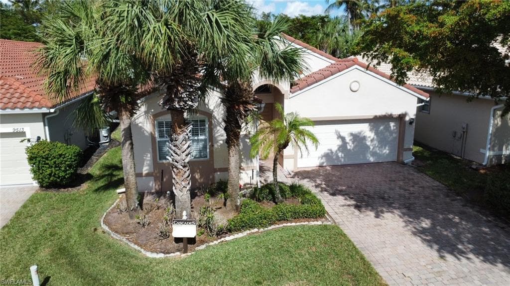 9519 Lismore LN ESTERO, FL 33928
