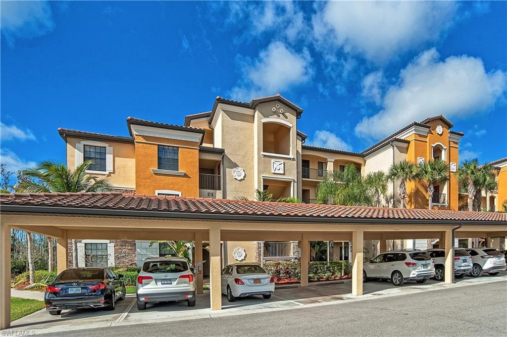 9731 Acqua CT 514 NAPLES, FL 34113