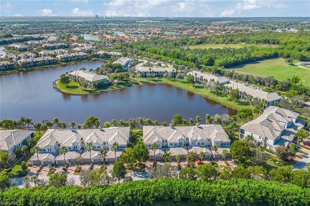 9275 Museo CIR 103 NAPLES, FL 34114