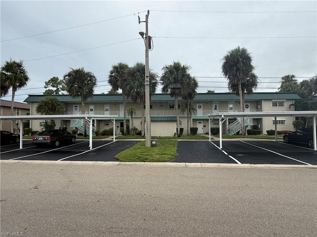 1707 Golf Club DR 3 NORTH FORT MYERS, FL 33903