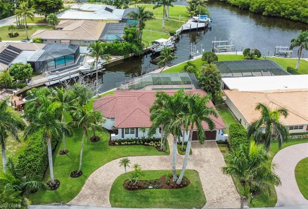2105 Sheepshead DR NAPLES, FL 34102