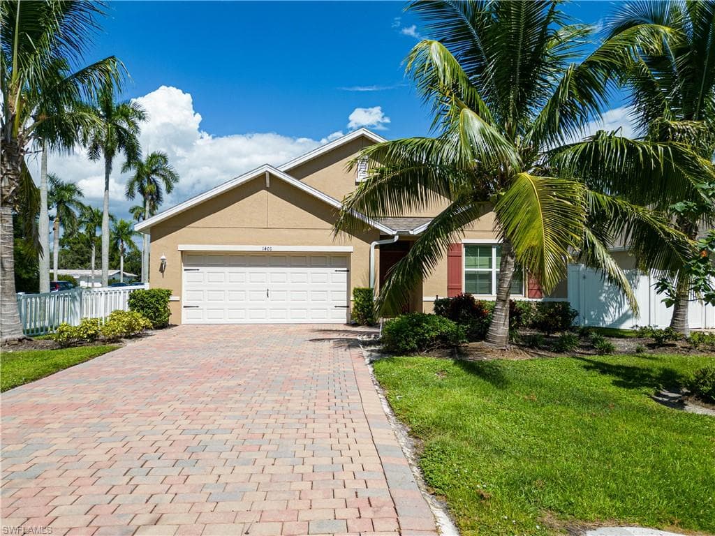 1401 Fountain AVE FORT MYERS, FL 33919