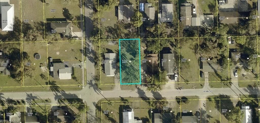 3811 Pearl ST FORT MYERS, FL 33916