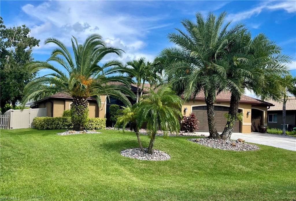 2213 SW 15th AVE CAPE CORAL, FL 33991