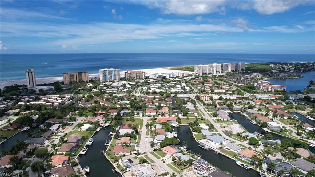 200 Copperfield CT MARCO ISLAND, FL 34145