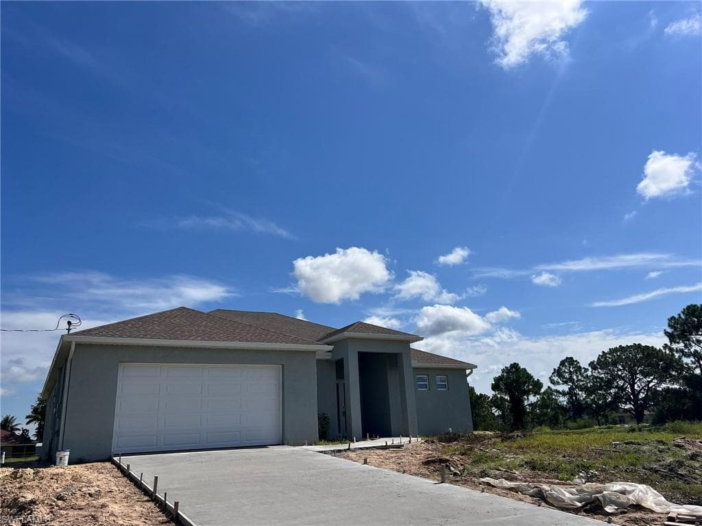 2500 41st ST SW LEHIGH ACRES, FL 33976