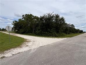 2618 24th ST W LEHIGH ACRES, FL 33971