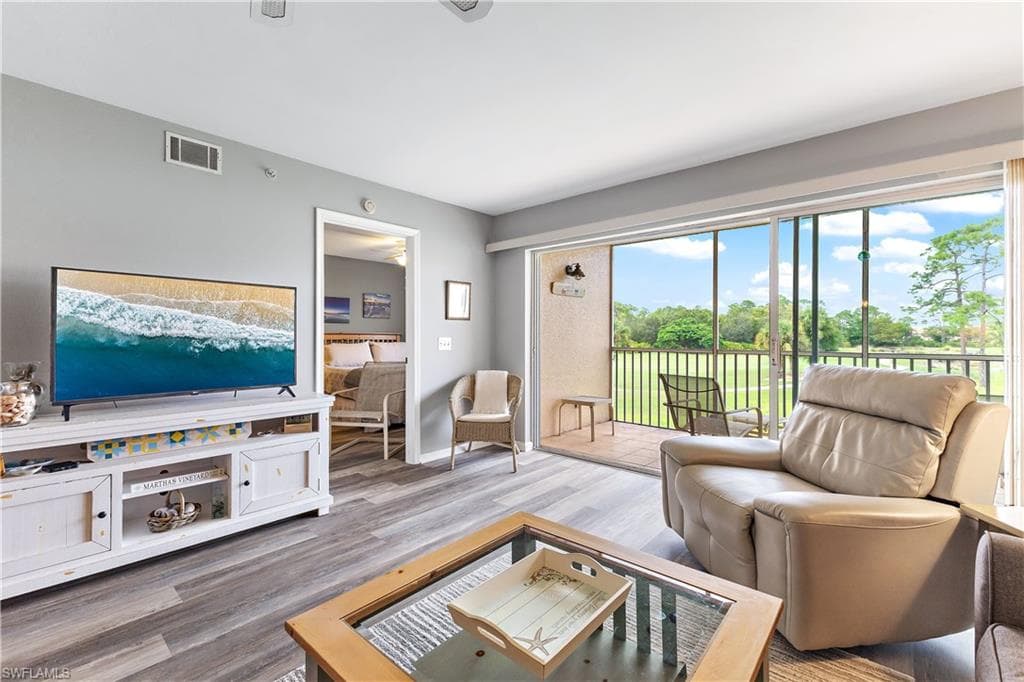 1001 Eastham WAY C-206 NAPLES, FL 34104