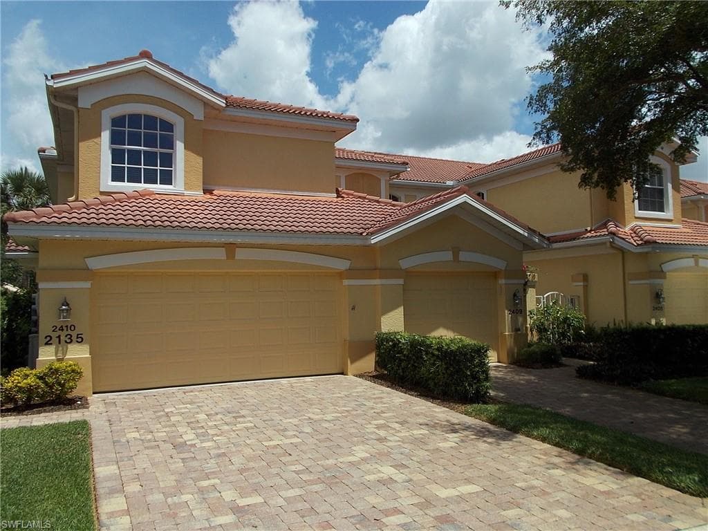 2110 Arielle DR 103 NAPLES, FL 34109