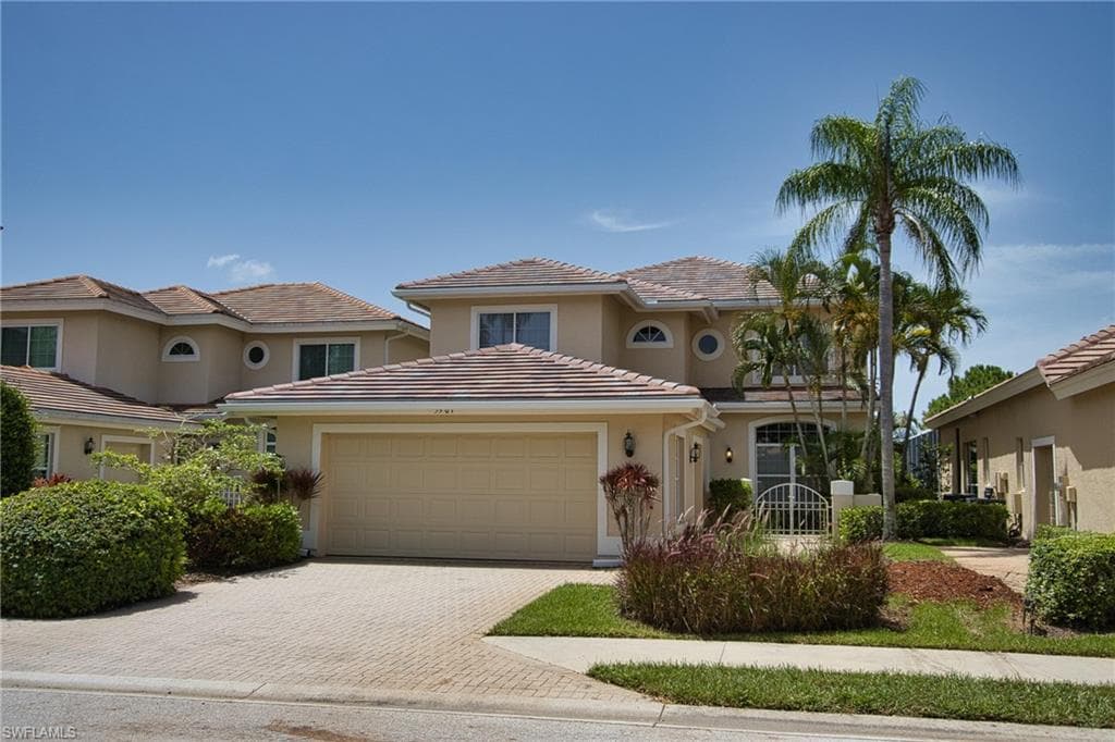 5901 Ashford LN NAPLES, FL 34110