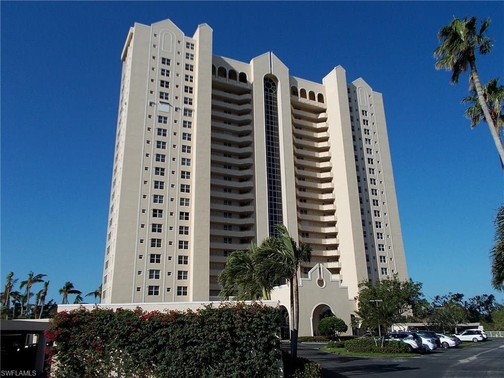 5550 Heron Point DR 504 NAPLES, FL 34108