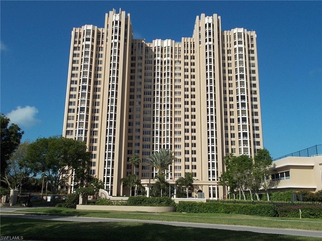 6849 Grenadier BLVD 1905 NAPLES, FL 34108