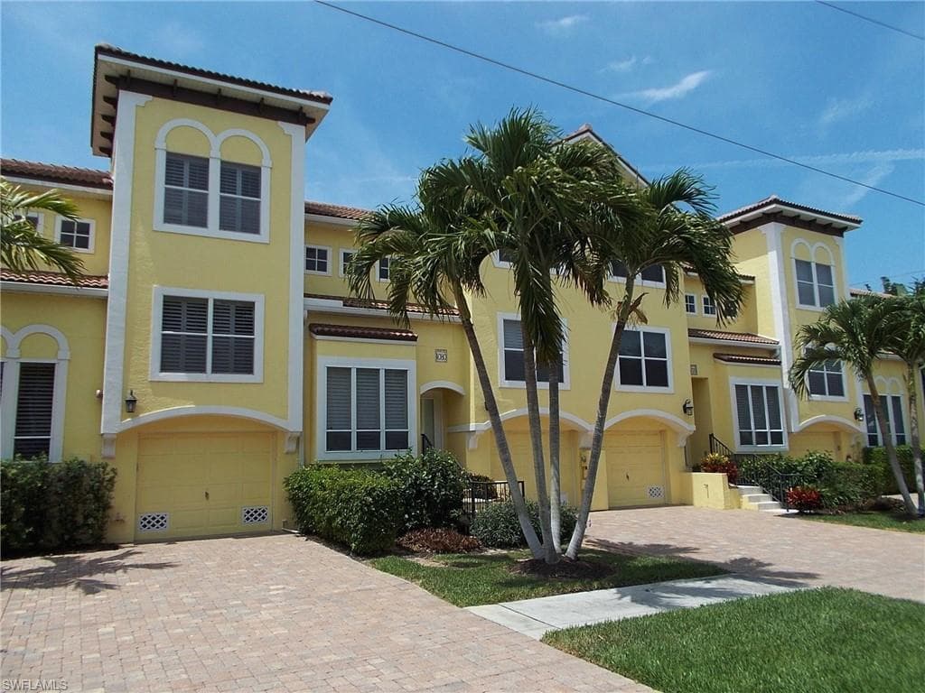 1080 5th ST S 1080 NAPLES, FL 34102