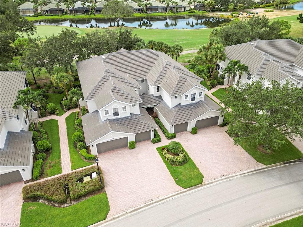 9251 Palmetto Ridge DR 201 ESTERO, FL 34135