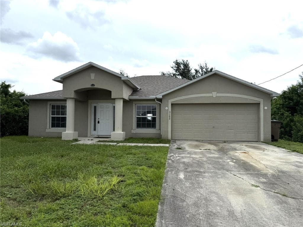 3102 27th ST SW LEHIGH ACRES, FL 33976