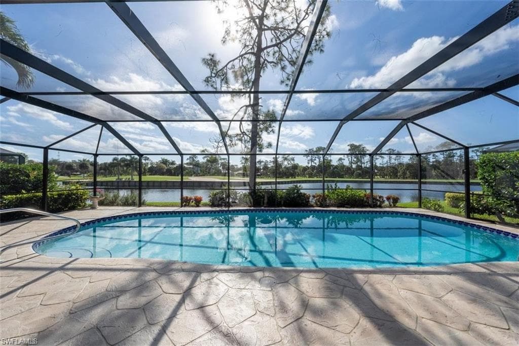 43 Grey Wing PT NAPLES, FL 34113