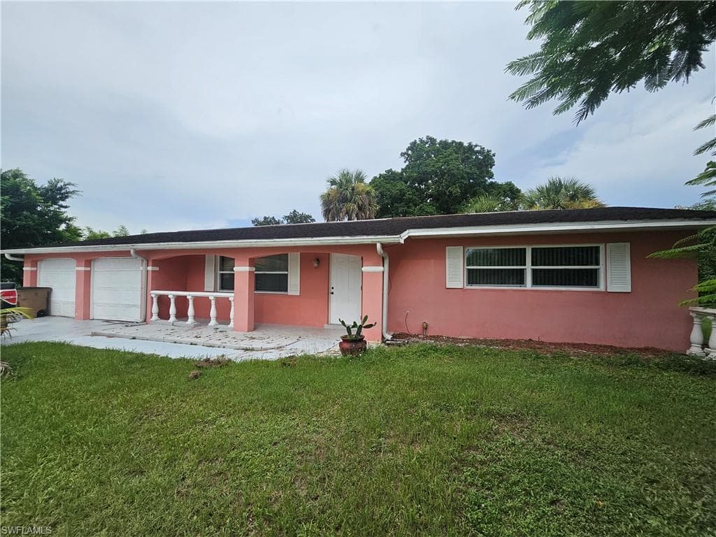 129 Highview AVE LEHIGH ACRES, FL 33936