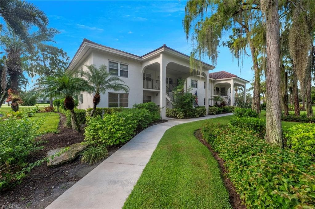 1055 Forest Lakes DR D114 NAPLES, FL 34105