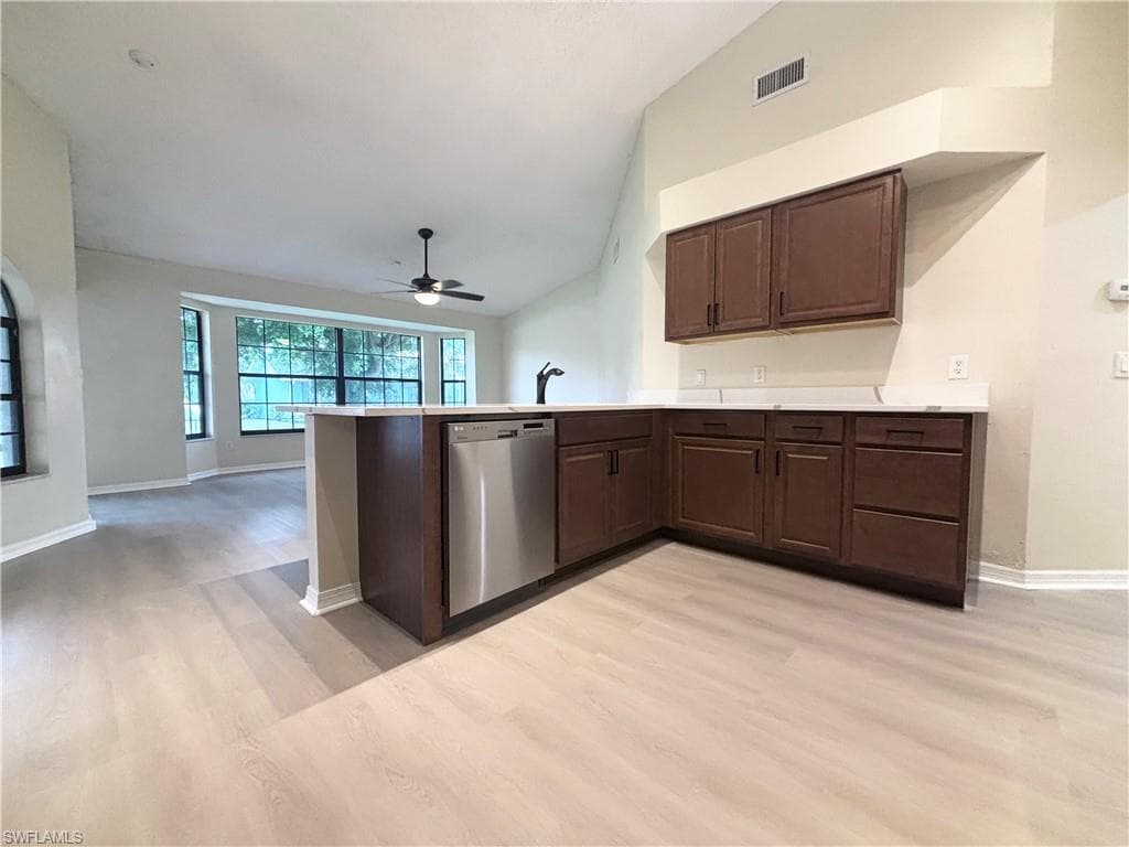 2200 SW 40th ST CAPE CORAL, FL 33914