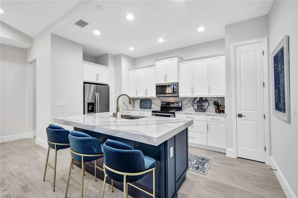 7142 Cayo Coco LN NAPLES, FL 34113