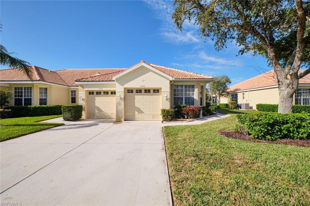 8956 Bristol BEND FORT MYERS, FL 33908