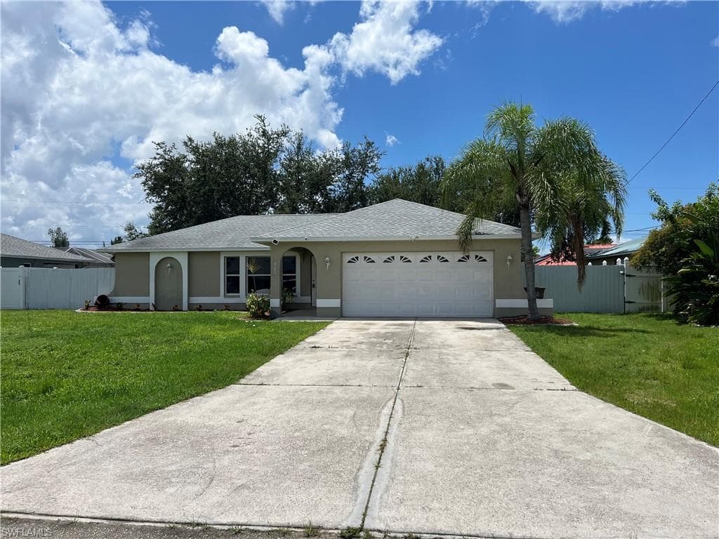404 SE 19th LN CAPE CORAL, FL 33990