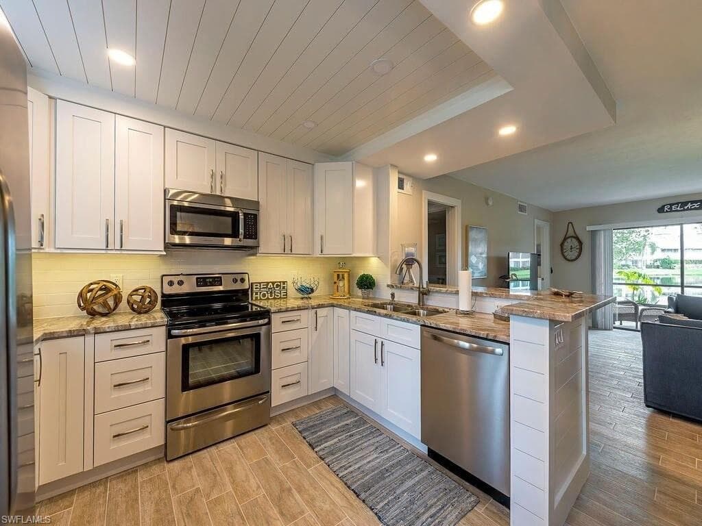 900 Misty Pines CIR 203 NAPLES, FL 34105