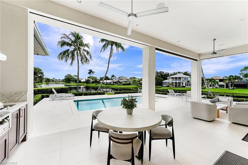 4646 Crayton RD NAPLES, FL 34103