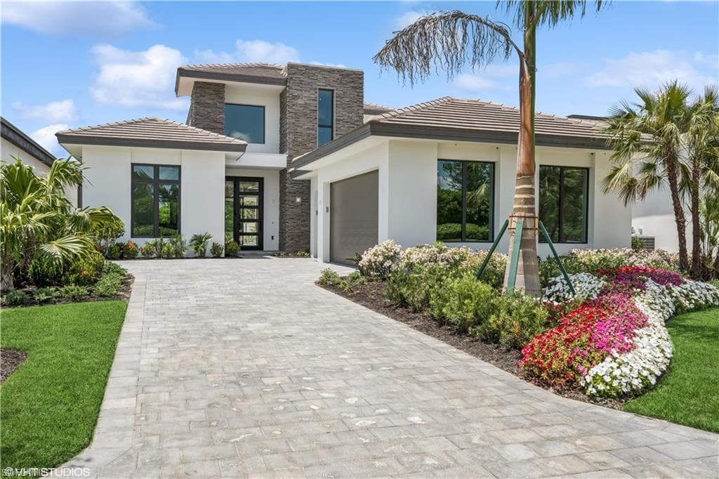 19044 Via Messina WAY MIROMAR LAKES, FL 33913