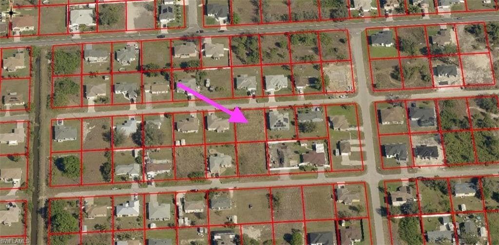 3907 9th ST SW LEHIGH ACRES, FL 33976